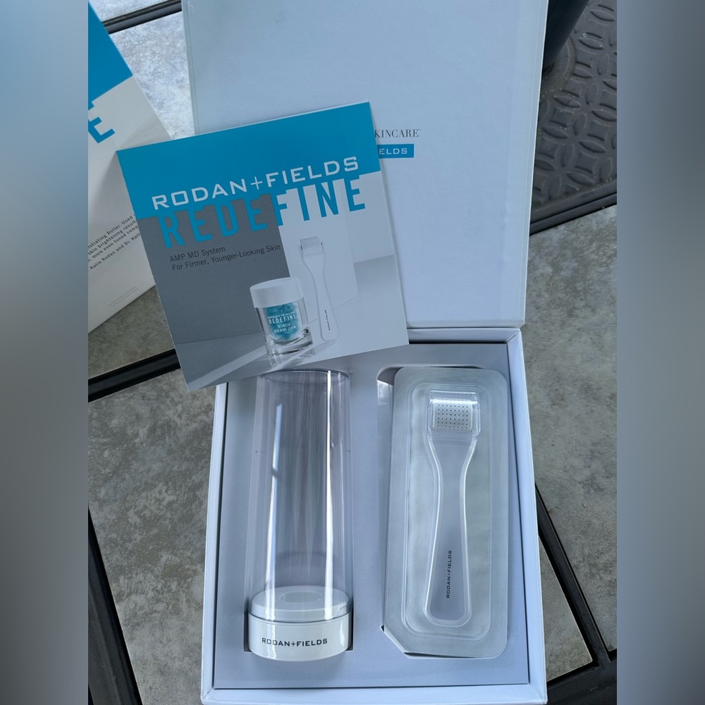 New Rodan + Fields AMP MD Micro-Exfoliating Roller